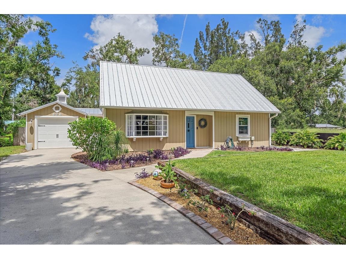 626 Hand Avenue Sarasota FL 34232 A4658749 image1