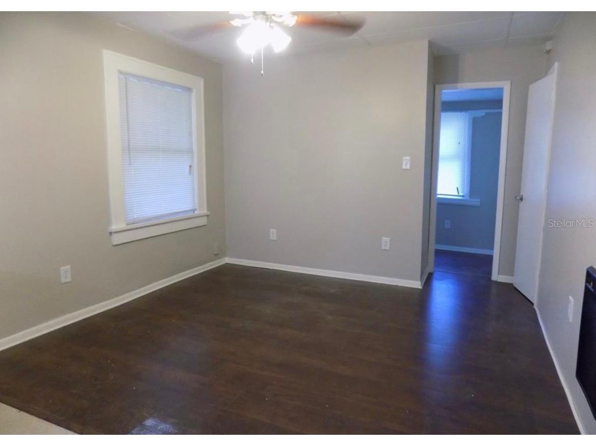 626 Highland Street N Saint Petersburg FL 33701 TB8532559 image2