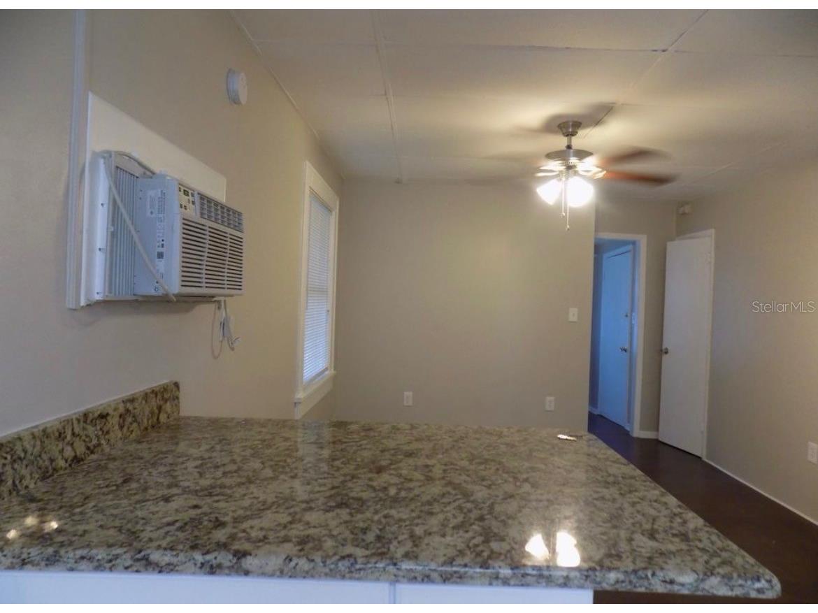 626 Highland Street N Saint Petersburg FL 33701 TB8532559 image3