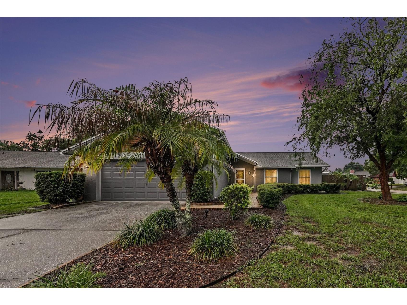 626 Rollingwood Lane Valrico FL 33594 TB8521349 image1
