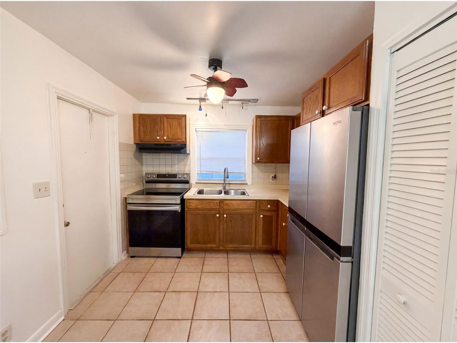626 S 67th Street Tampa FL 33619 O6418602 image2