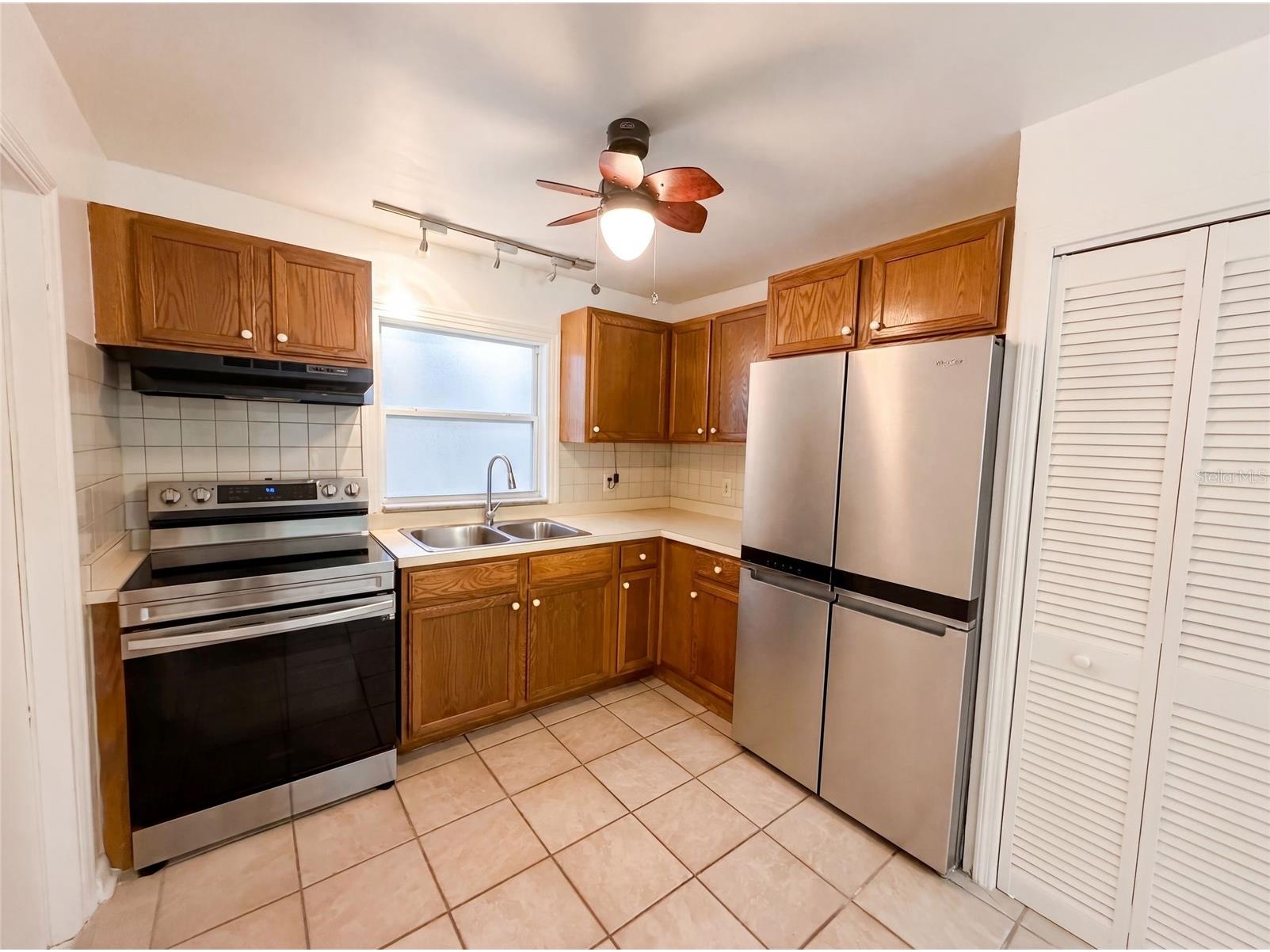 626 S 67th Street Tampa FL 33619 O6418602 image9