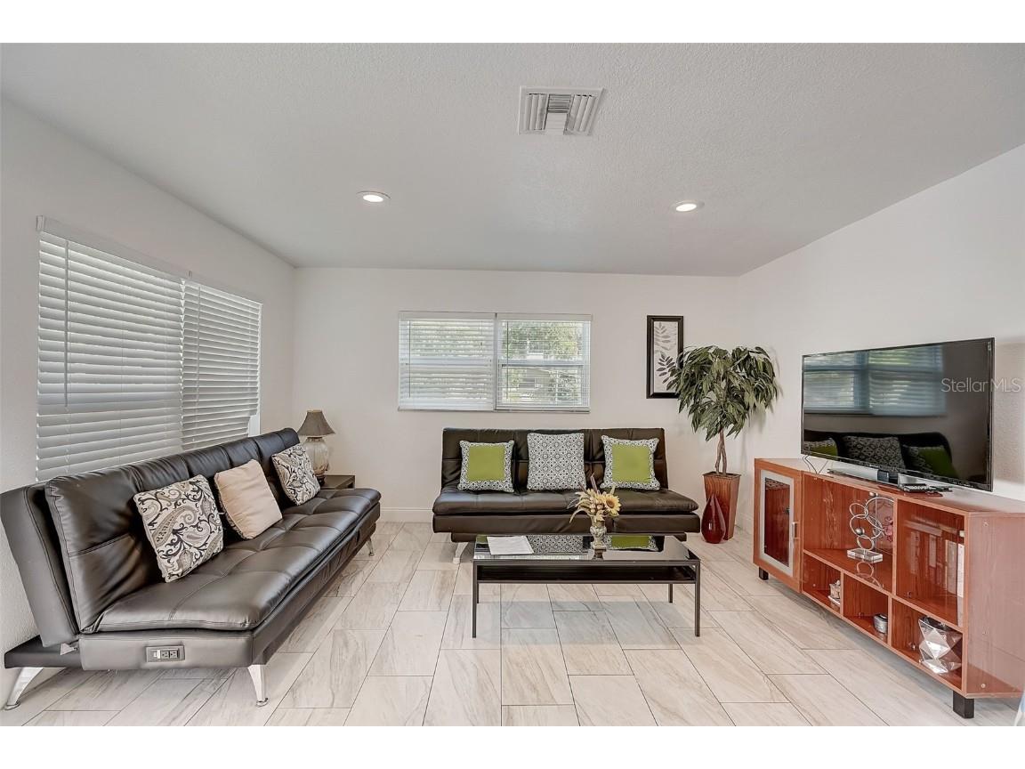 626 S Osprey Avenue Sarasota FL 34236 A4567803 image4