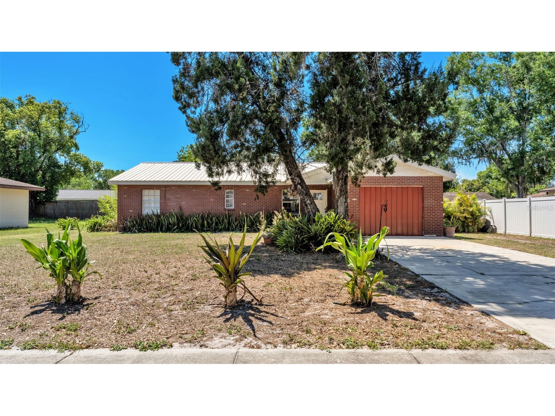 626 Swiss Drive Lakeland FL 33810 L4961239 image1