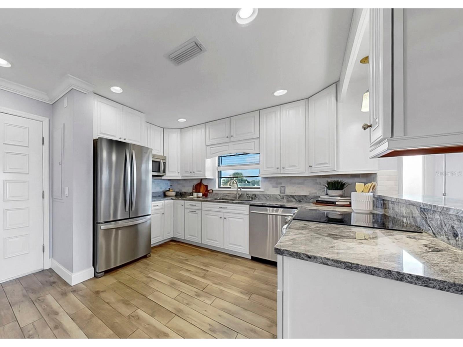 626 Yardarm Drive #13 Apollo Beach FL 33572 TB8489449 image32