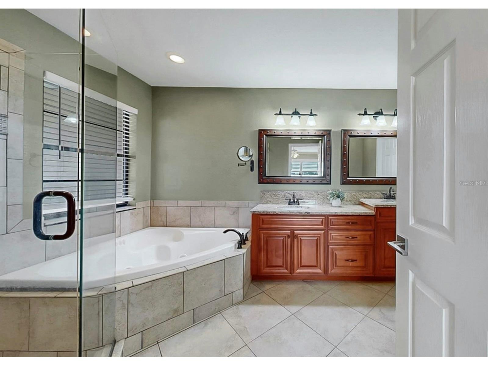 626 Yardarm Drive #13 Apollo Beach FL 33572 TB8489449 image58