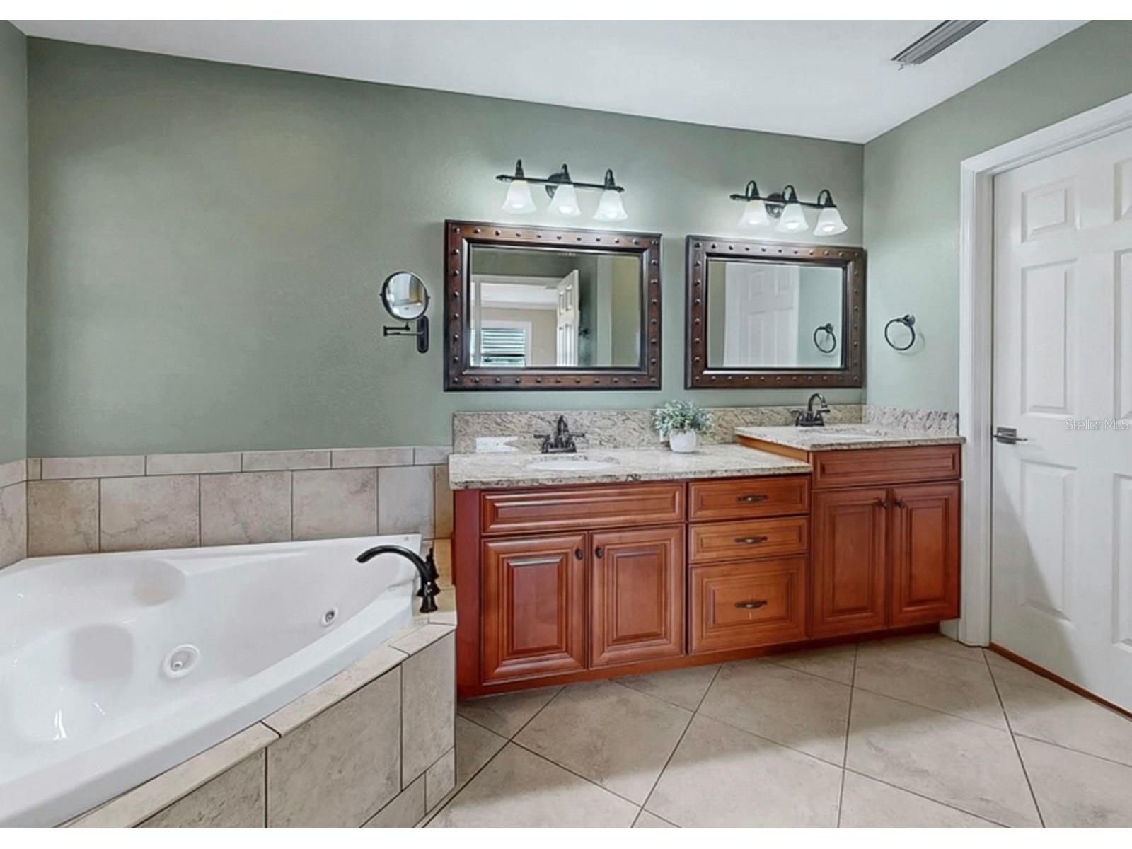626 Yardarm Drive #13 Apollo Beach FL 33572 TB8489449 image61