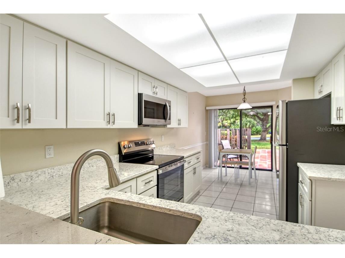 6261 Timber Lake Drive #F6 Sarasota FL 34243 A4669385 image12