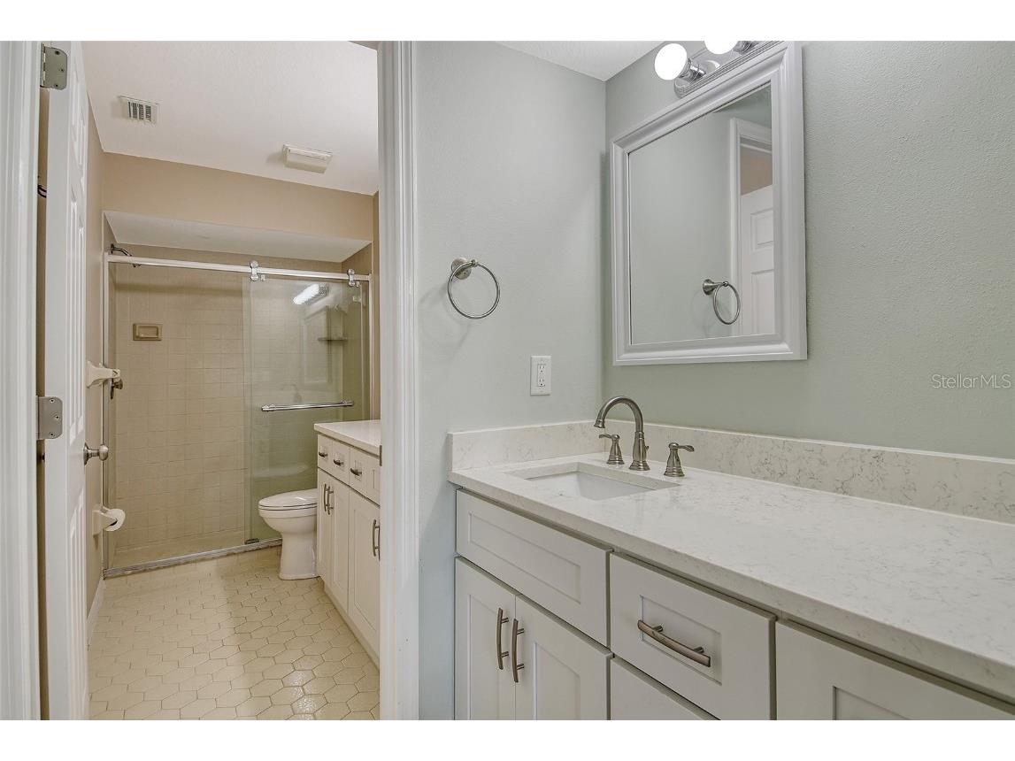 6261 Timber Lake Drive #F6 Sarasota FL 34243 A4669385 image25