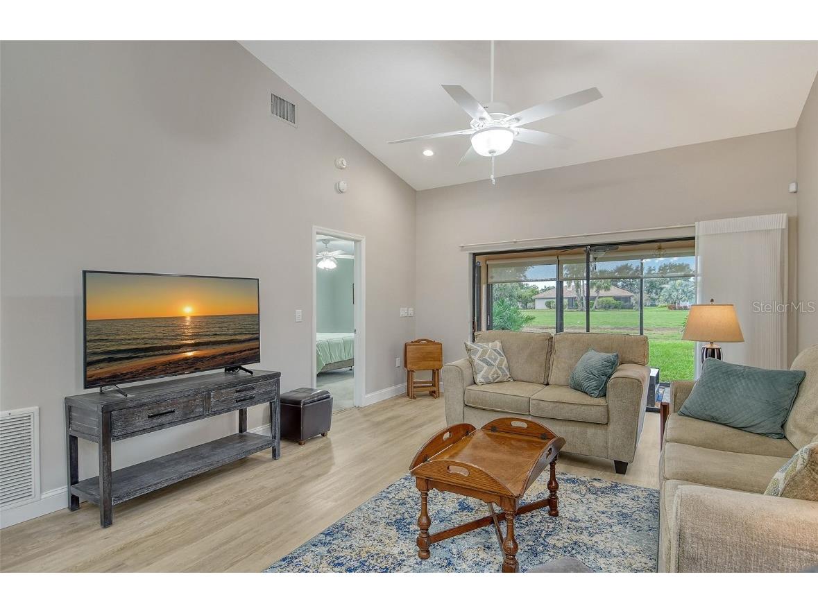 6261 Timber Lake Drive #F6 Sarasota FL 34243 A4669385 image8