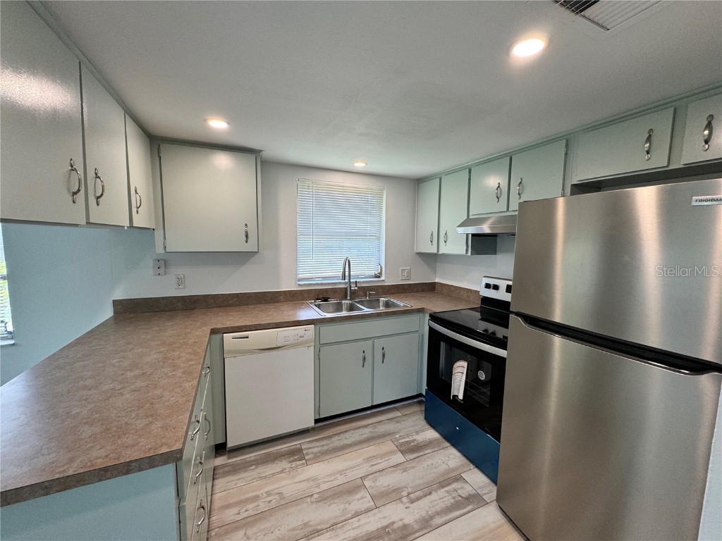 6262 Emerson Avenue S #15 Saint Petersburg FL 33707 O6239676 image1