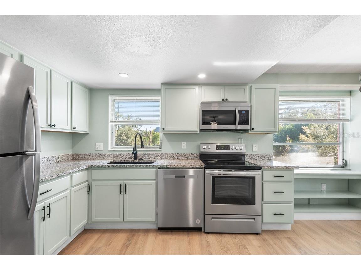 6262 Emerson Avenue S #21 Saint Petersburg FL 33707 O6361143 image4