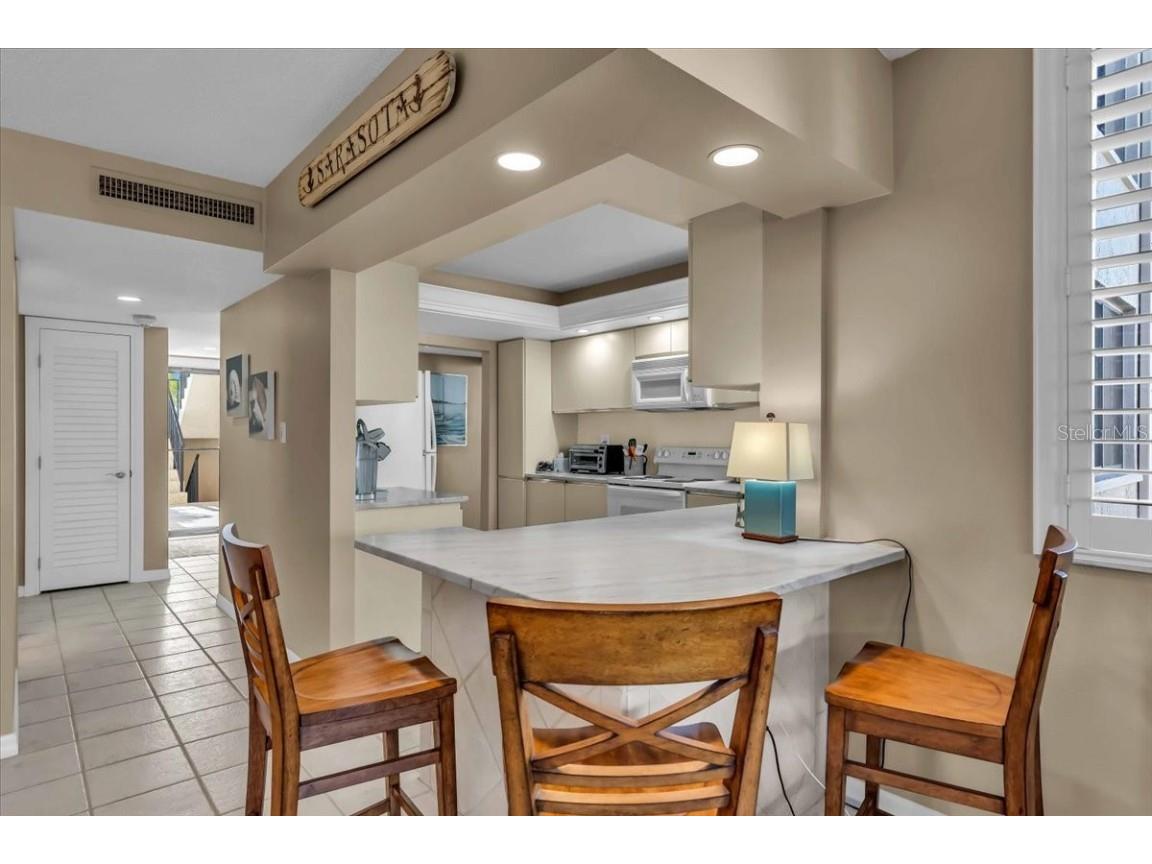 6263 Midnight Pass Road #105 Sarasota FL 34242 A4639407 image10