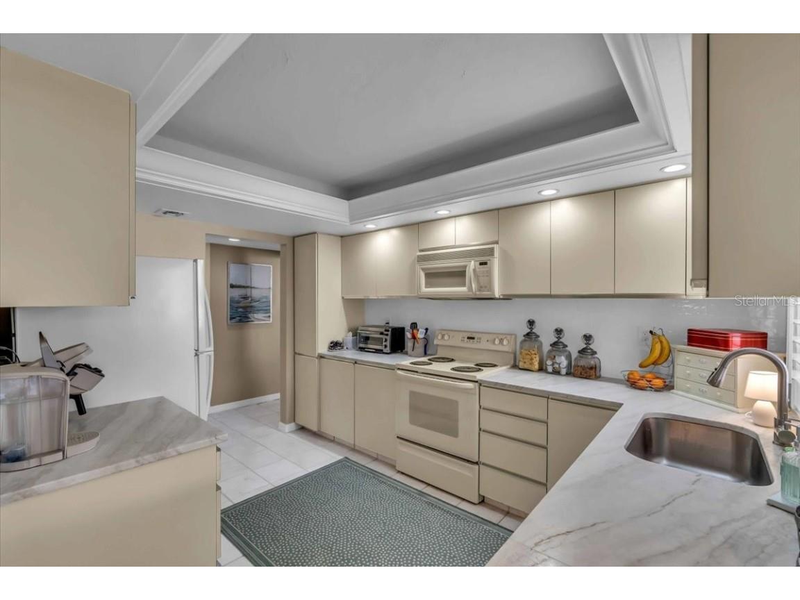 6263 Midnight Pass Road #105 Sarasota FL 34242 A4639407 image14