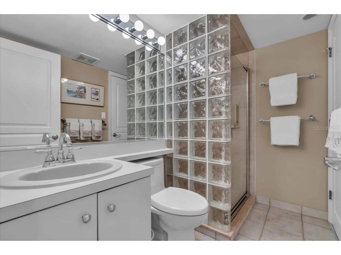 6263 Midnight Pass Road #105 Sarasota FL 34242 A4639407 image17