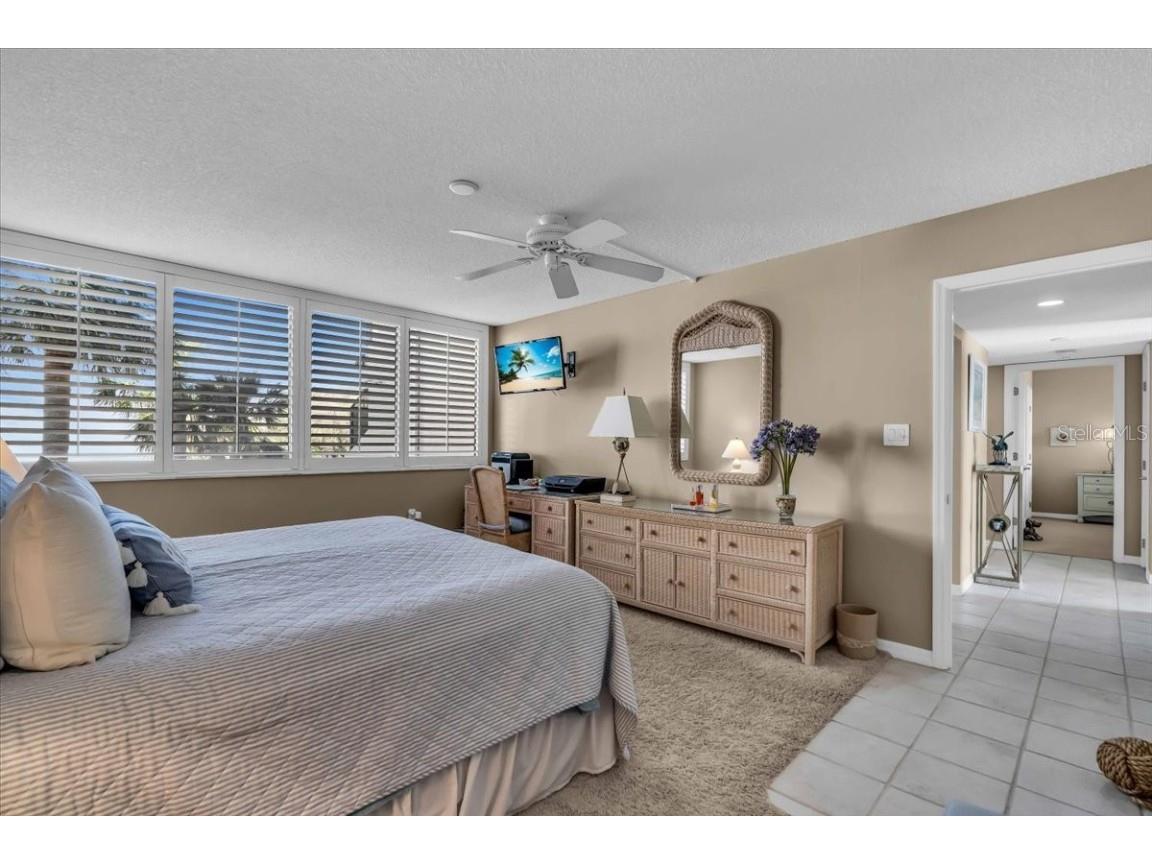 6263 Midnight Pass Road #105 Sarasota FL 34242 A4639407 image20