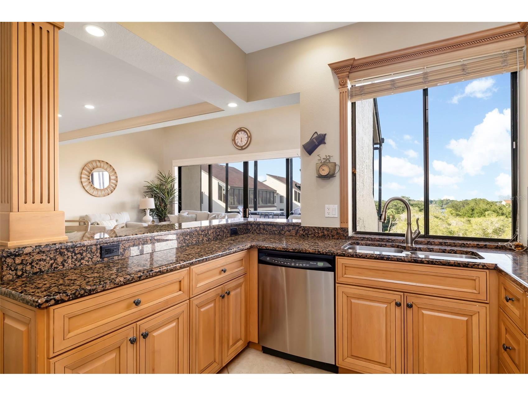 6263 Midnight Pass Road #403 Sarasota FL 34242 A4698972 image12