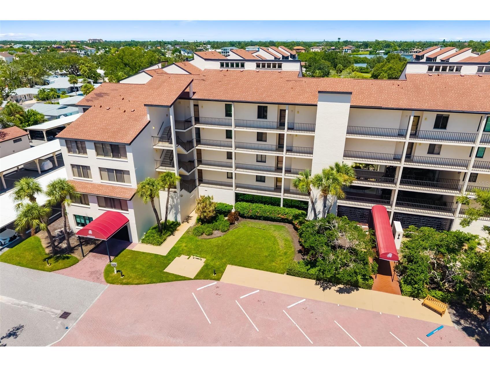6263 Midnight Pass Road #403 Sarasota FL 34242 A4698972 image48