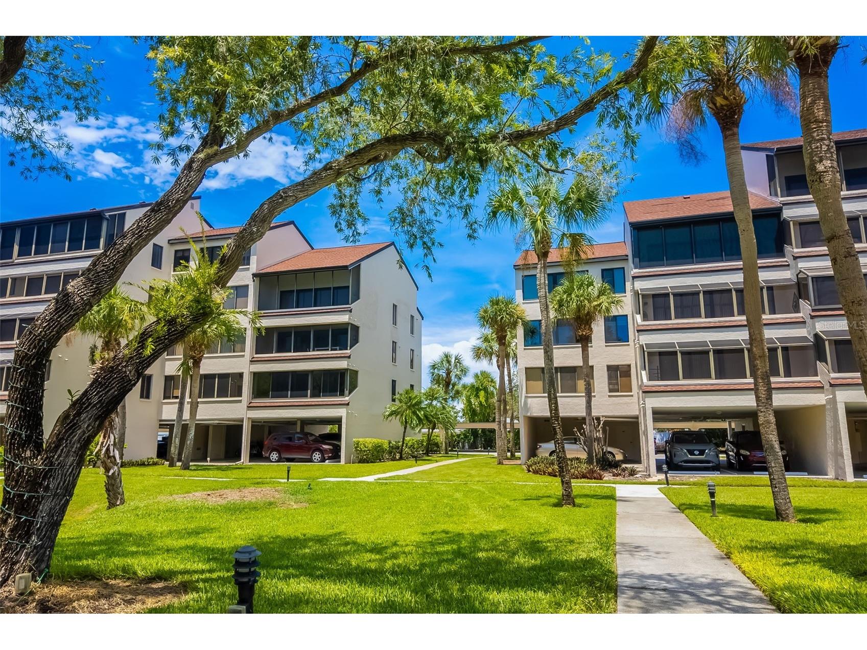 6263 Midnight Pass Road #403 Sarasota FL 34242 A4698972 image55