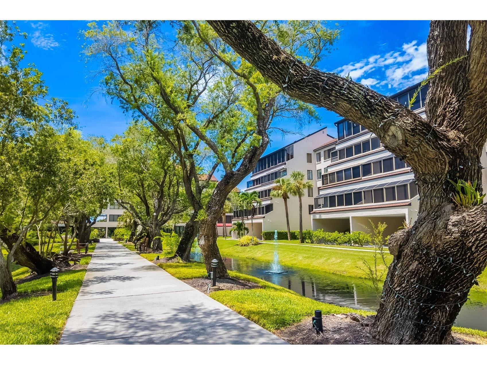 6263 Midnight Pass Road #403 Sarasota FL 34242 A4698972 image56