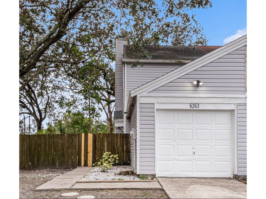 6263 Oak Cluster Circle Tampa FL 33634 TB8341126 image1