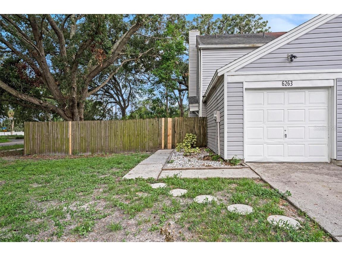 6263 Oak Cluster Circle Tampa FL 33634 TB8395674 image1