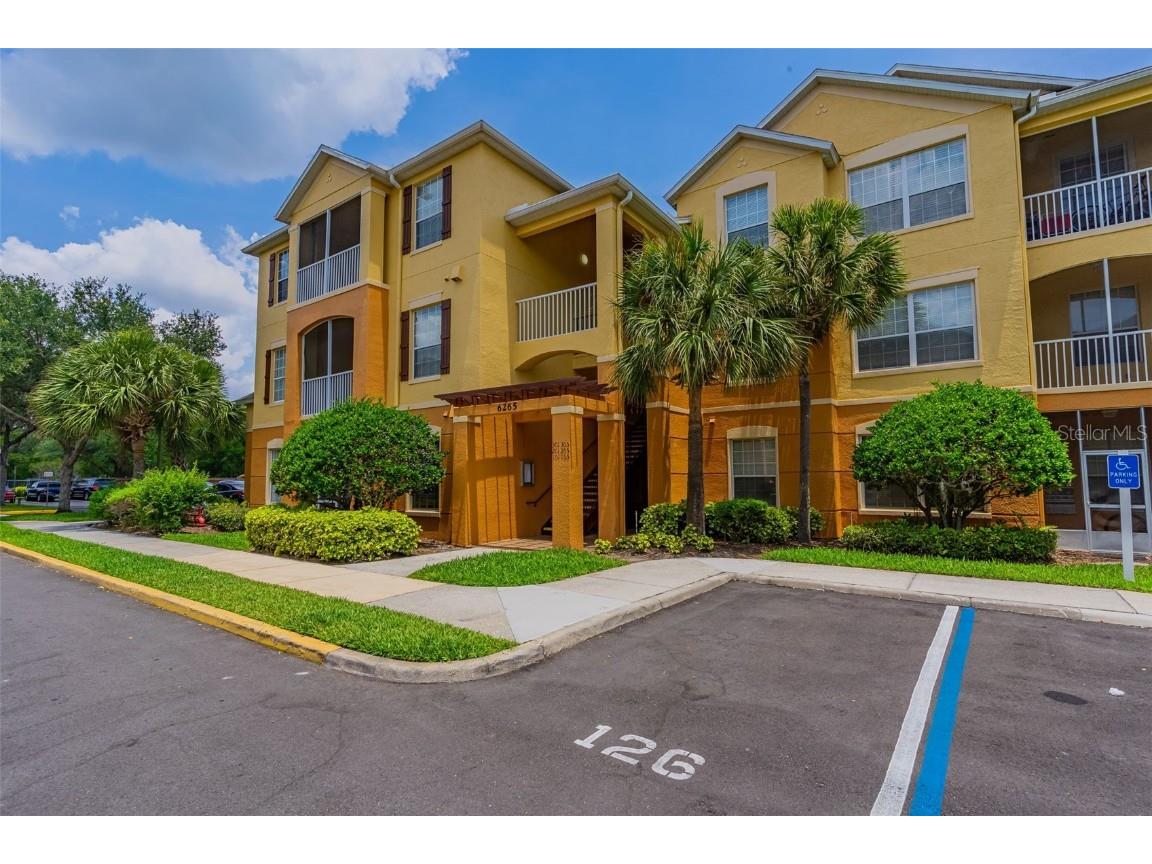 6265 Contessa Drive #205 Orlando FL 32829 O6105192 image1