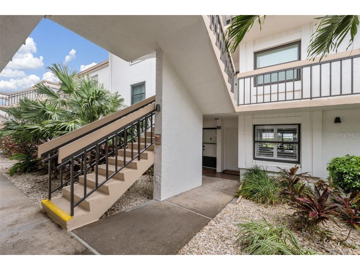 6265 Sun Boulevard #114 Saint Petersburg FL 33715 - BOCA CIEGA BAY O6230155 image1