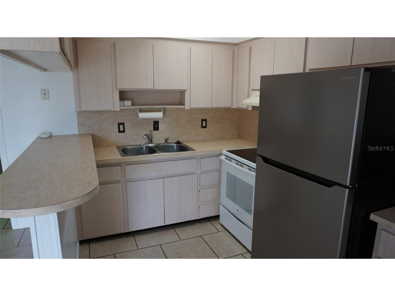 6266 1st Avenue S #28 Saint Petersburg FL 33707 TB8455159 image2