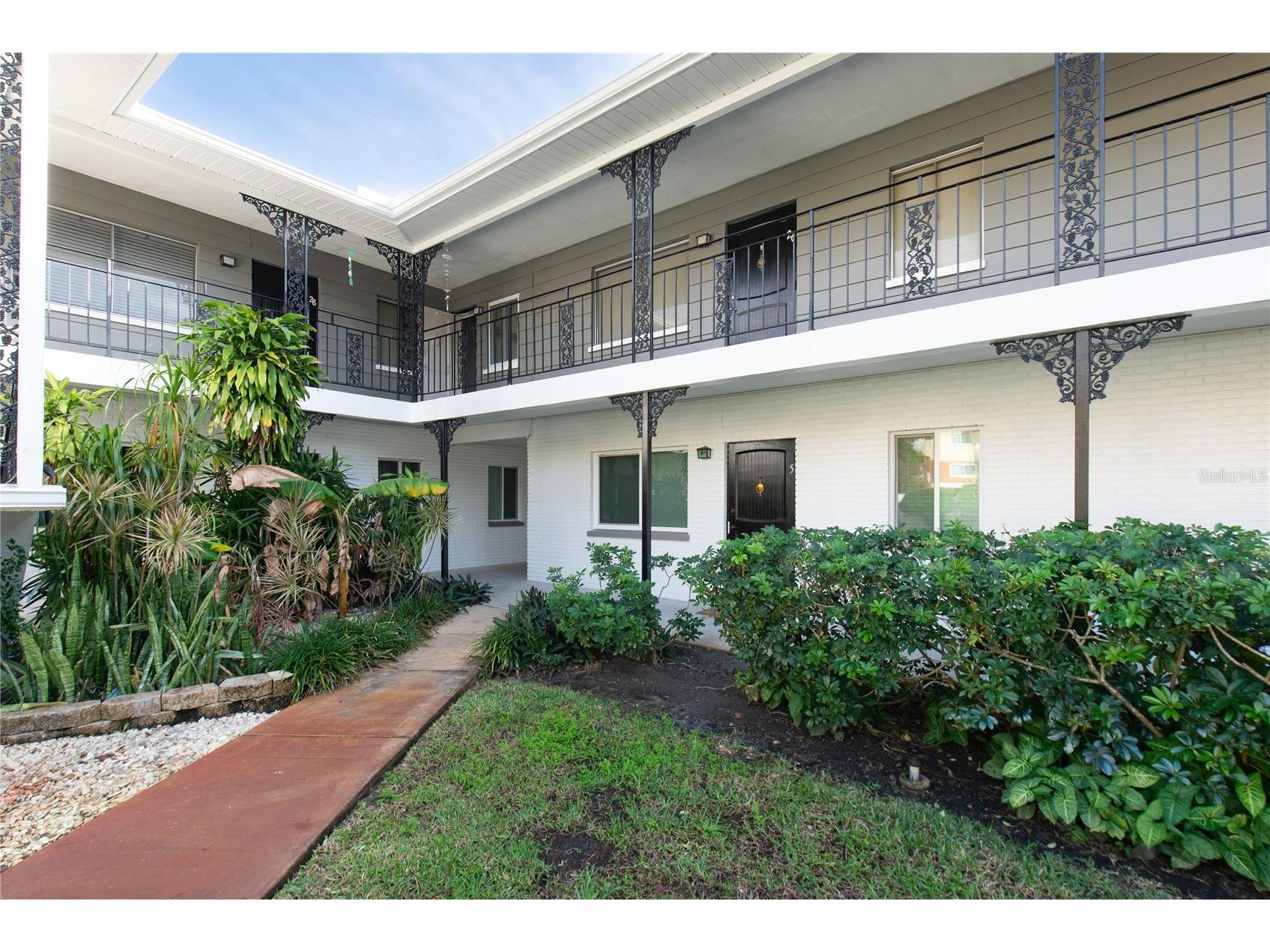 6266 1st Avenue S #5 Saint Petersburg FL 33707 TB8462278 image1