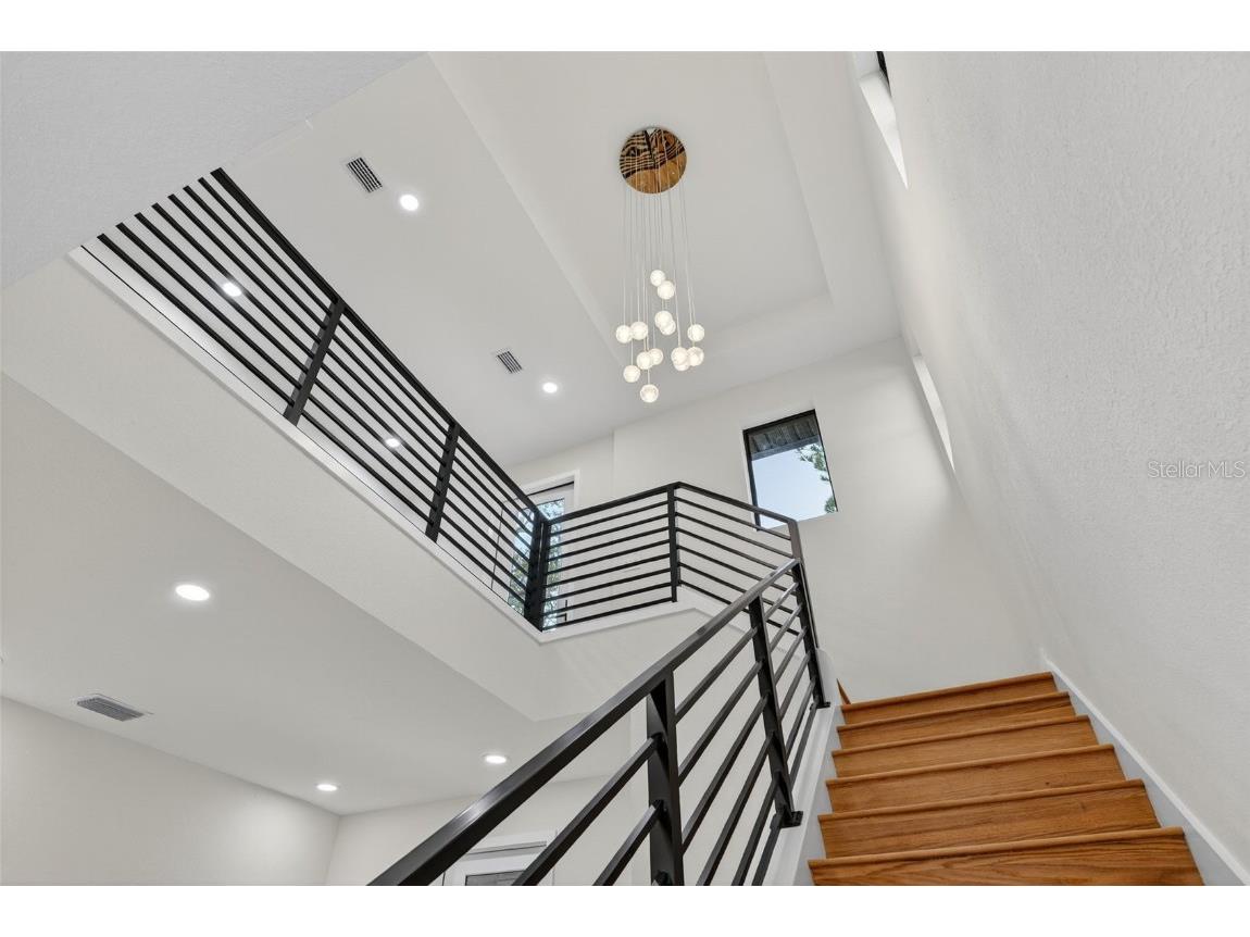 6266 4th Avenue S Saint Petersburg FL 33707 TB8329271 image43