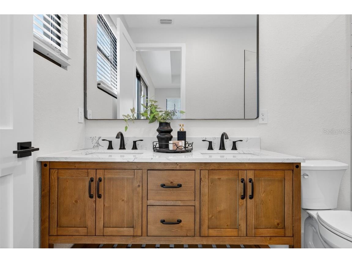 6266 4th Avenue S Saint Petersburg FL 33707 TB8329271 image55