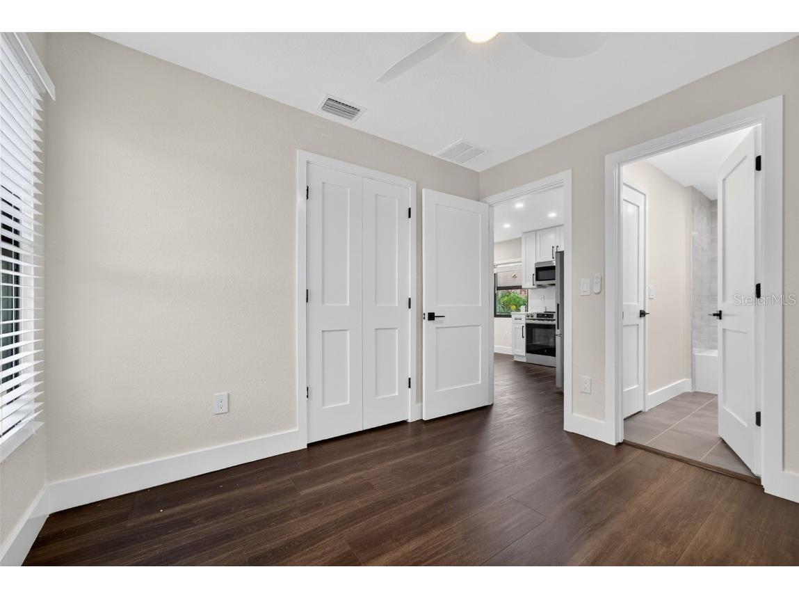 6266 4th Avenue S Saint Petersburg FL 33707 TB8329271 image78