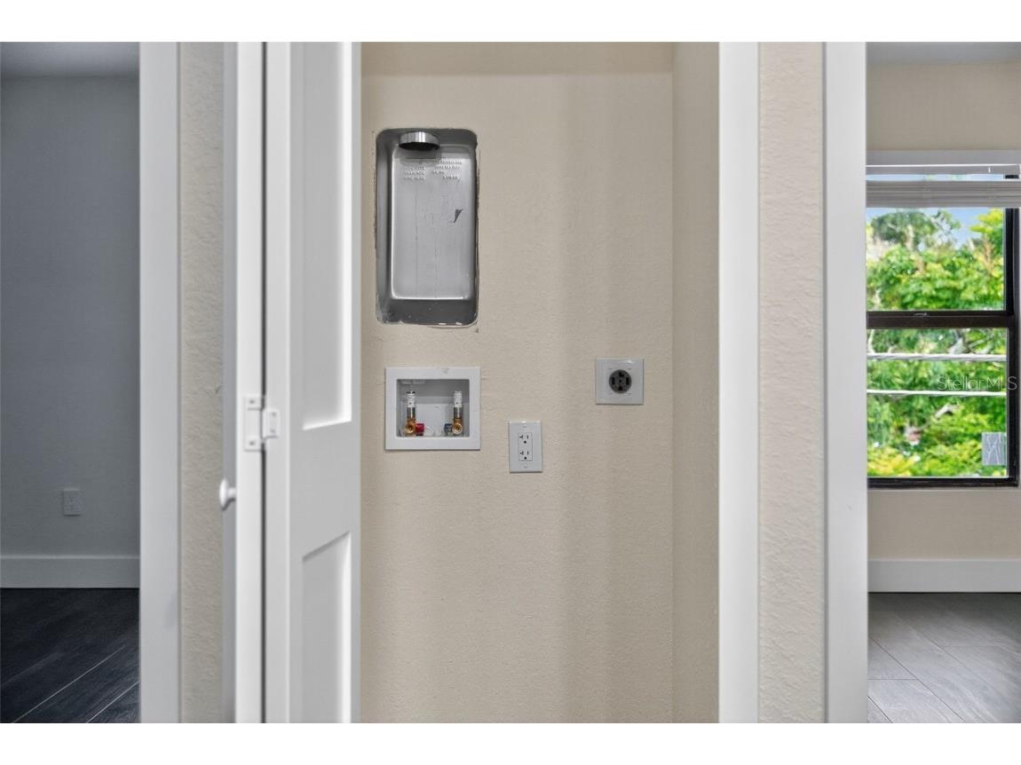 6266 4th Avenue S Saint Petersburg FL 33707 TB8329271 image83