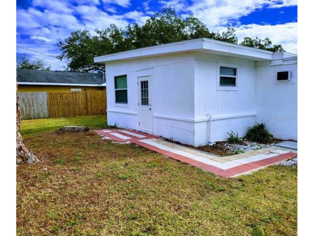 6267 Hampton Drive N #B Saint Petersburg FL 33710 TB8447938 image1