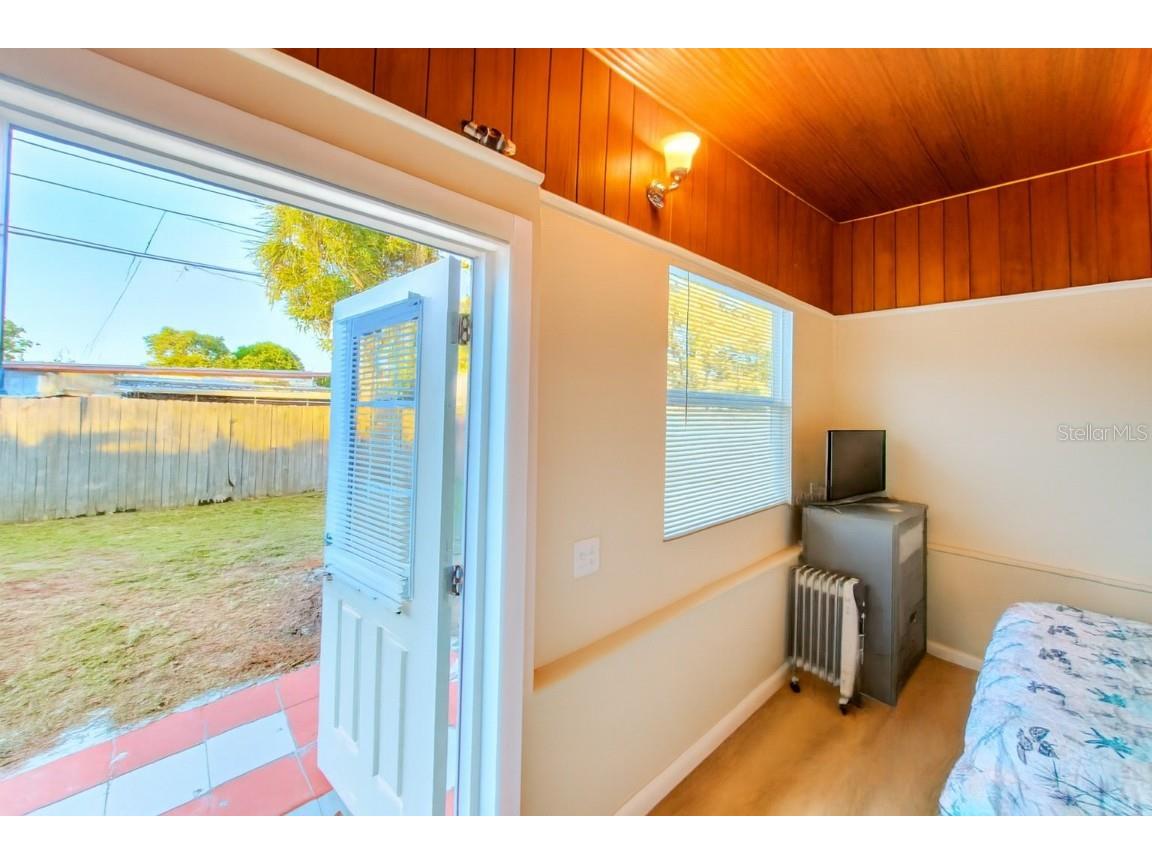 6267 Hampton Drive N #B Saint Petersburg FL 33710 TB8447938 image6