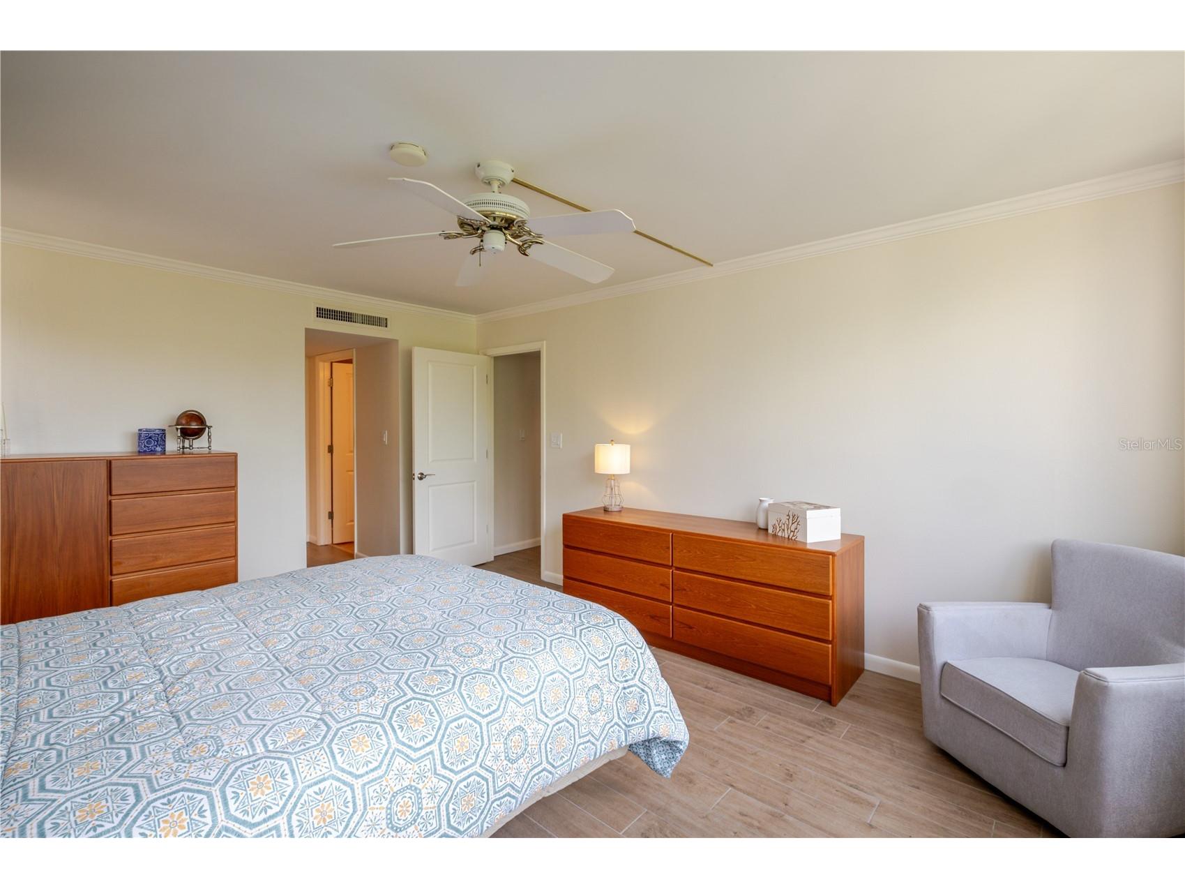6267 Midnight Pass Road #306 Sarasota FL 34242 A4696685 image36