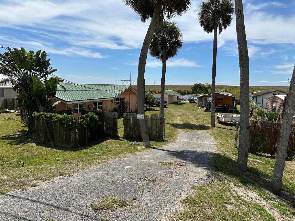 6268 Us Highway 441 SE #1 Okeechobee FL 34974 O6193090 image1