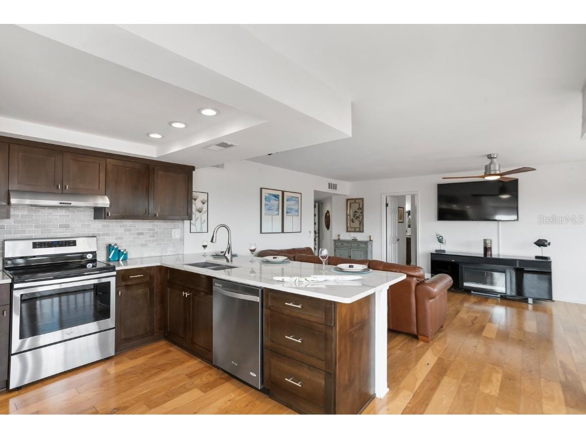 6269 Palma Del Mar Boulevard S #302 Saint Petersburg FL 33715 - TAMPA BAY TB8407883 image12