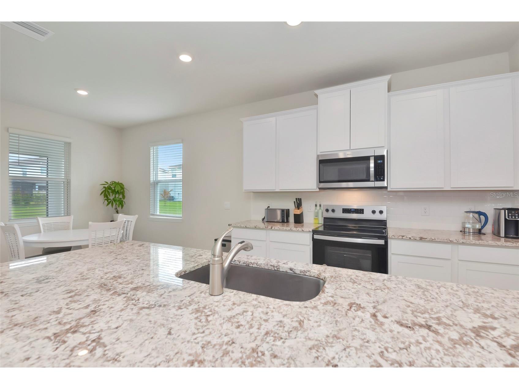 627 160th Street E Bradenton FL 34212 A4684736 image12