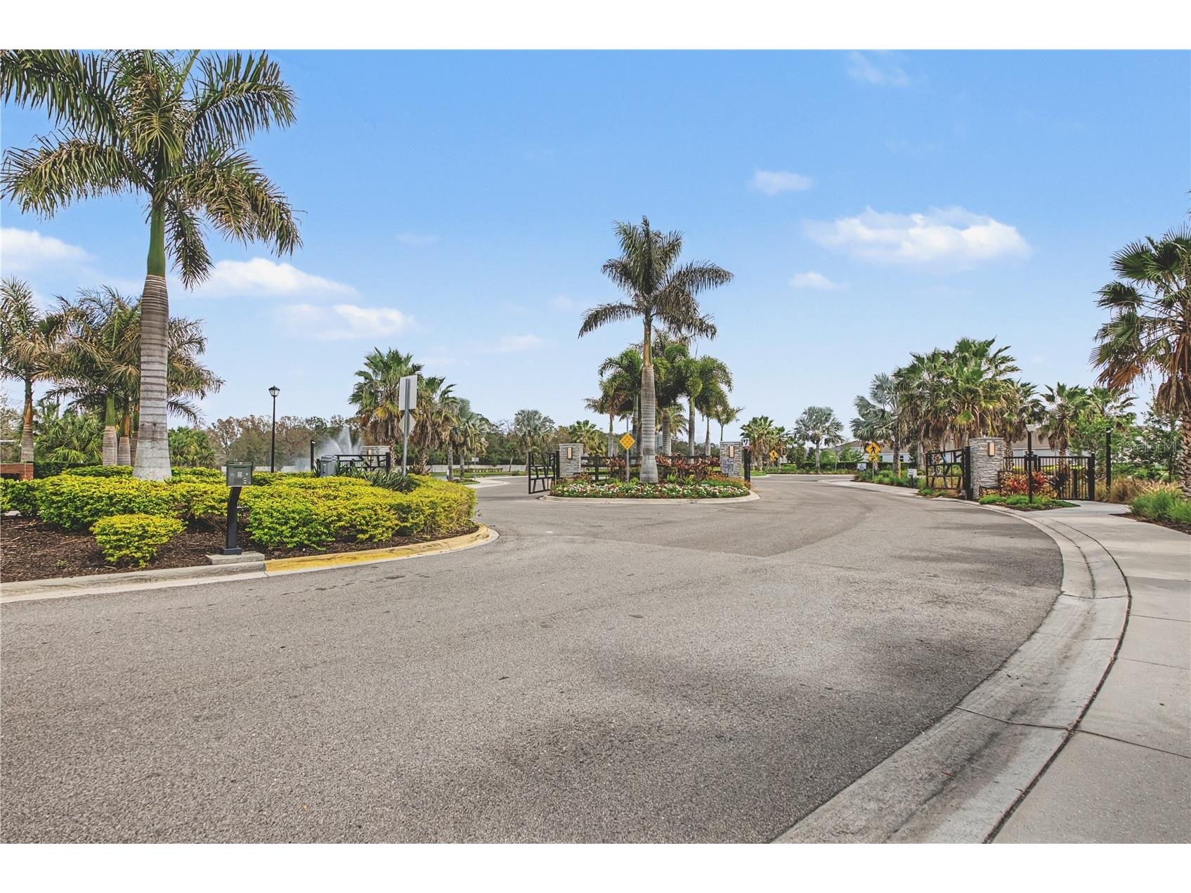 627 160th Street E Bradenton FL 34212 A4684736 image57