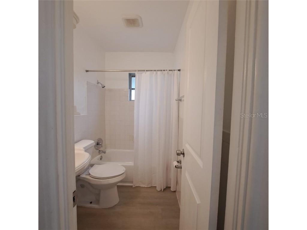 627 61st Avenue S Saint Petersburg FL 33705 TB8446742 image16