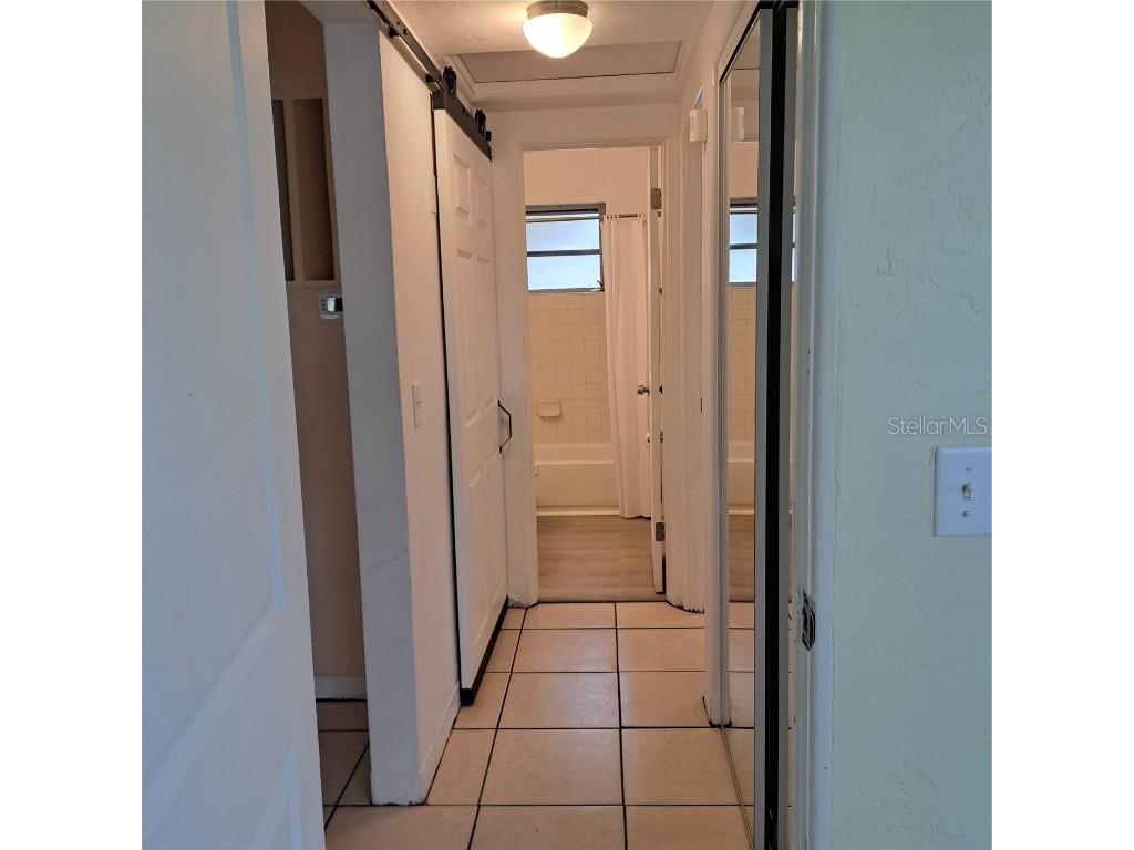 627 61st Avenue S Saint Petersburg FL 33705 TB8446742 image19