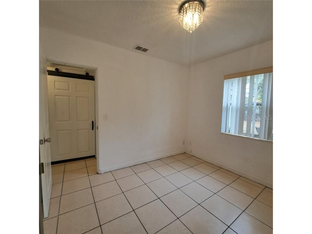 627 61st Avenue S Saint Petersburg FL 33705 TB8446742 image28