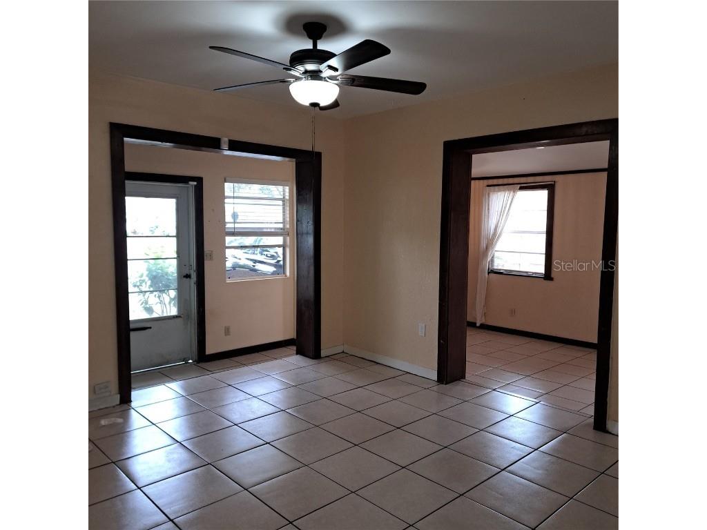 627 61st Avenue S Saint Petersburg FL 33705 TB8446742 image3