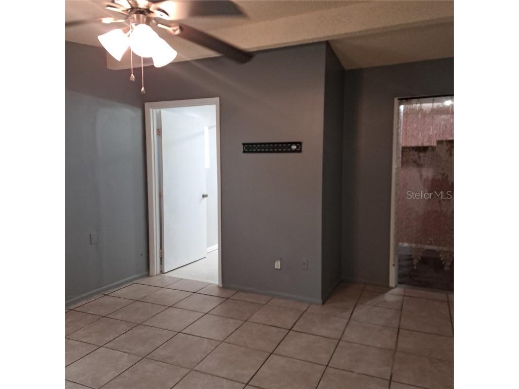 627 61st Avenue S Saint Petersburg FL 33705 TB8446742 image32