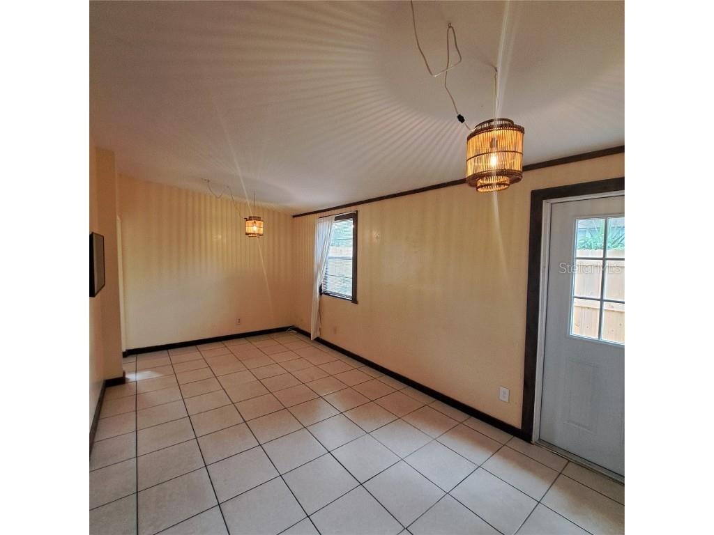 627 61st Avenue S Saint Petersburg FL 33705 TB8446742 image4