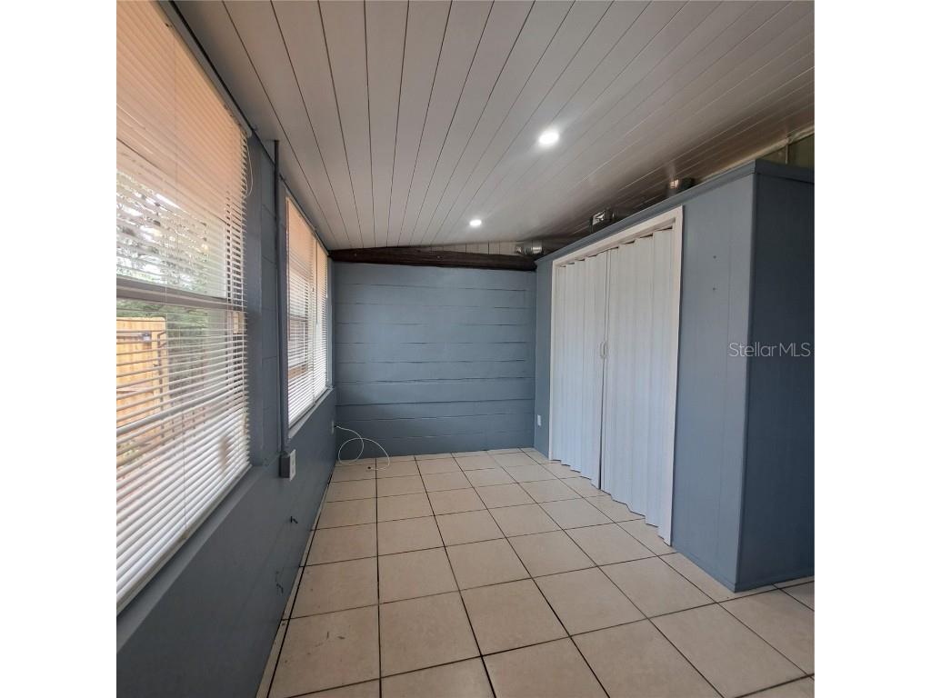 627 61st Avenue S Saint Petersburg FL 33705 TB8446742 image8