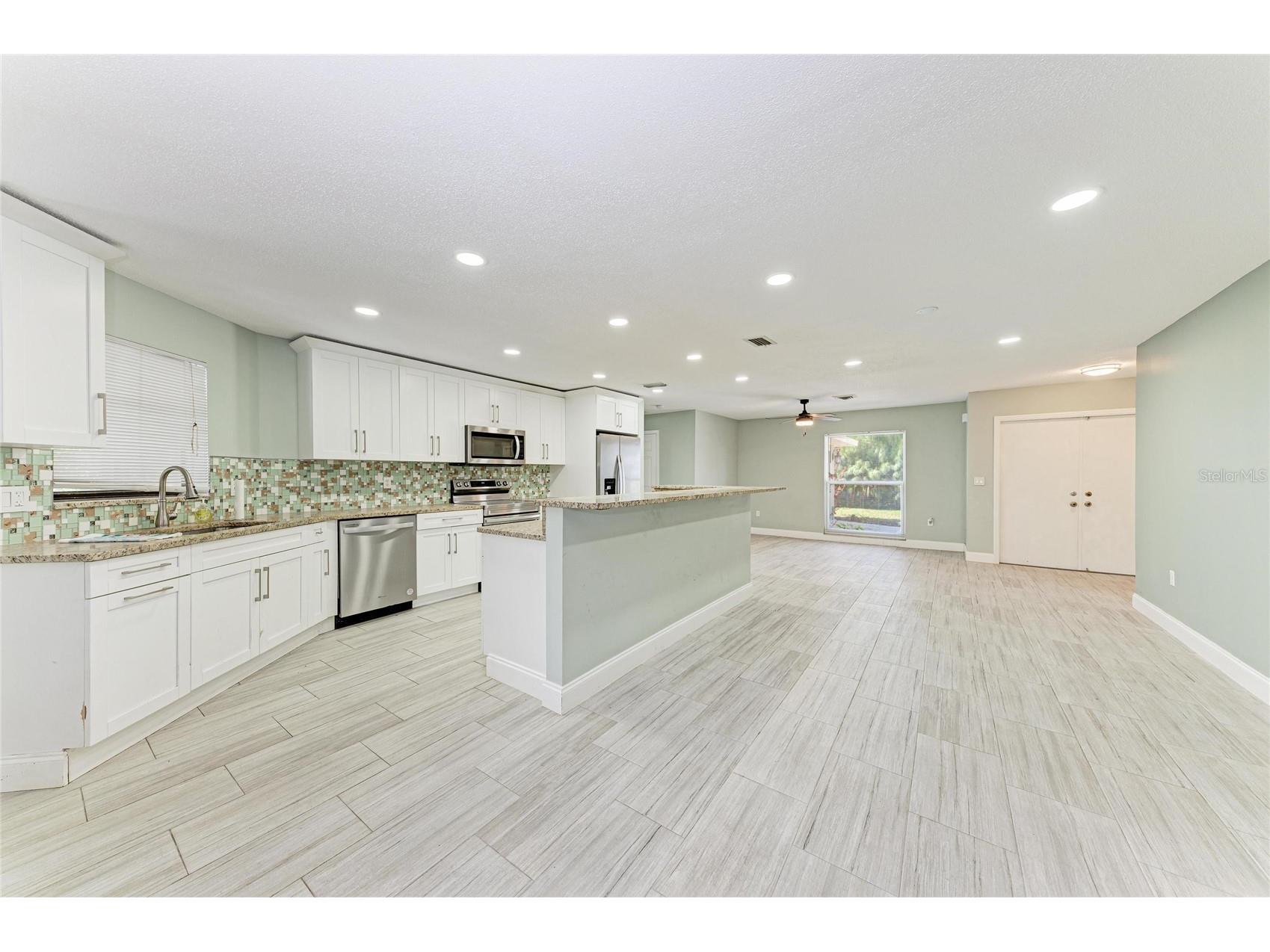 627 Alligator Drive Venice FL 34293 A4693048 image8