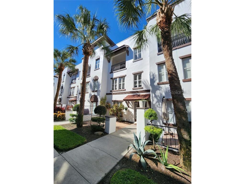 627 Casabella Circle Tampa FL 33609 T3460236 image1